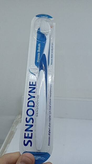 SENSODEYNE HASSAS YUMUSAK UC DİŞ FIRÇASI  - Görsel 4