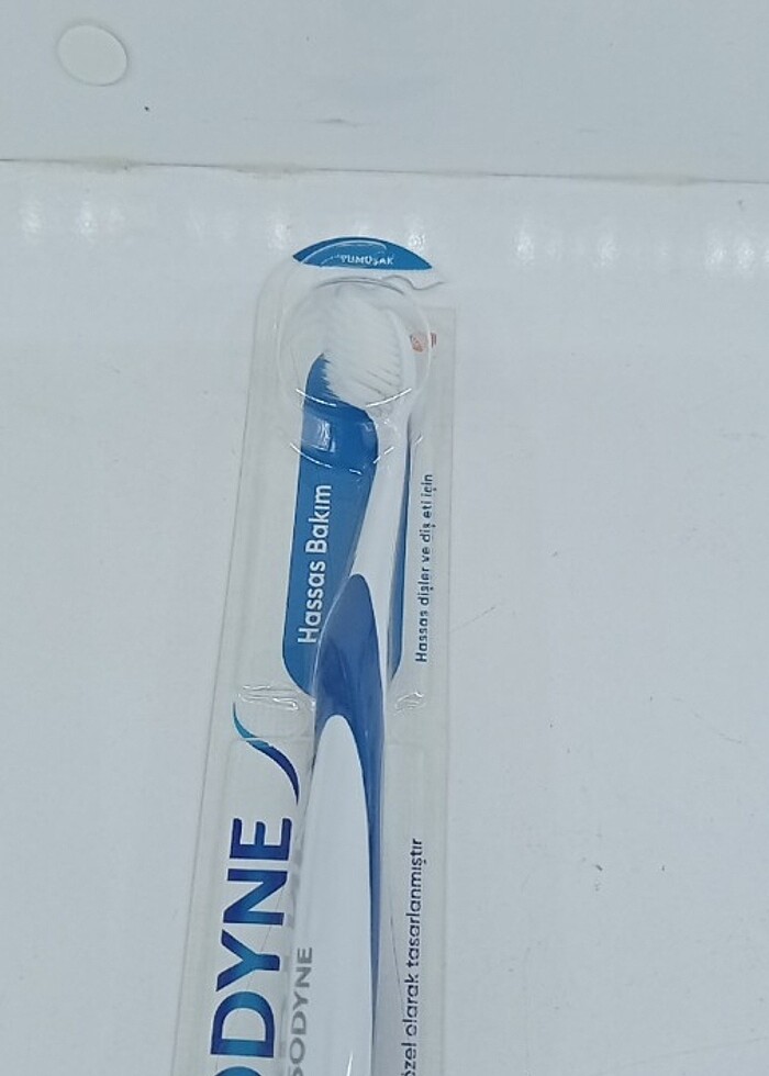 SENSODEYNE HASSAS YUMUSAK UC DİŞ FIRÇASI  - Görsel 3