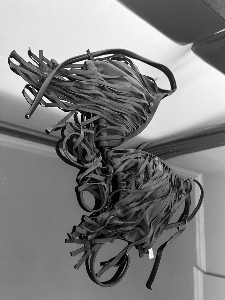 38/M-Siyah Püsküllü Strappy Mini Bikini Üstü - Görsel 2