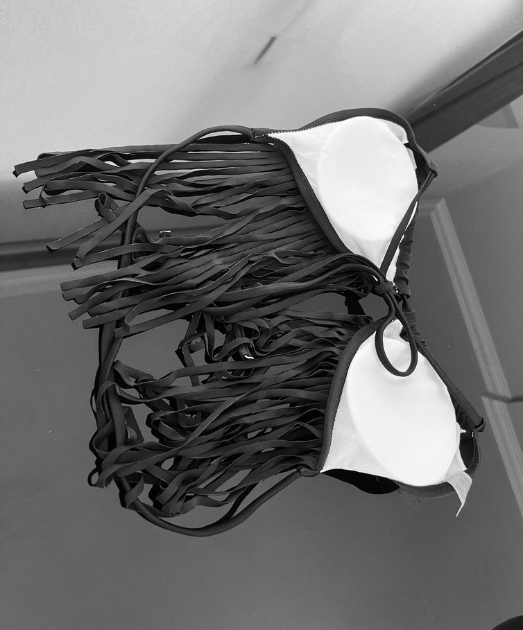 38/M-Siyah Püsküllü Strappy Mini Bikini Üstü - Görsel 5