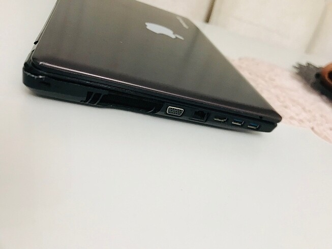 Lenovo Lenovo z580 i5 6 GB RAM 2 GB ekran kartı