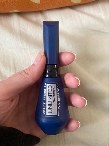 L?Oreal Paris Unlimited Waterproof Maskara