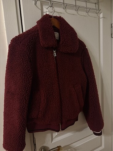 Bershka Tüylü Kaban