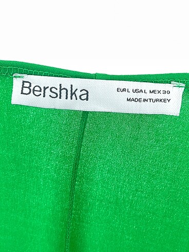 l Beden yeşil Renk Bershka Uzun Elbise %70 İndirimli.