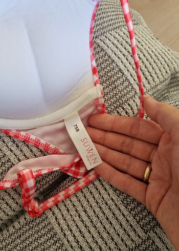 İpli Kırmızı Ekose Bikini Üstü Fiyonk Detaylı - Görsel 3