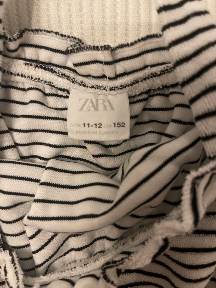 Siyah Beyaz Çizgili havlu Tulum - Görsel 4