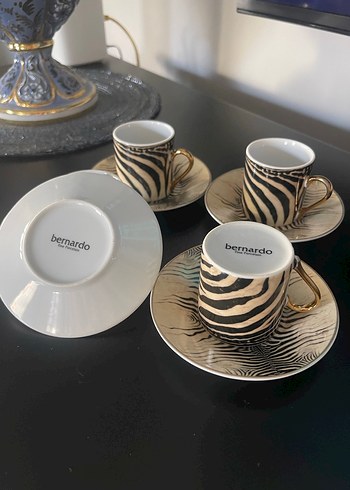 Zebra Desenli Kahve Fincanları ve Tabağı Seti - Görsel 3