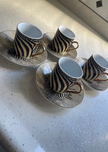 Zebra Desenli Kahve Fincanları ve Tabağı Seti - Görsel 5