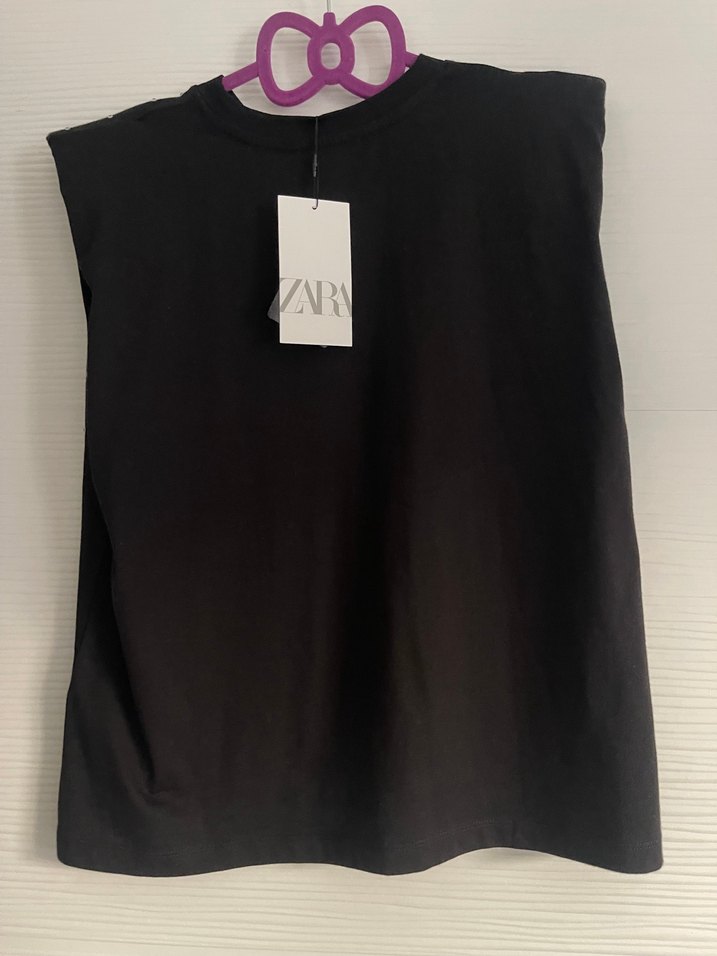 Zara taşlı vatkalı üst - Görsel 3