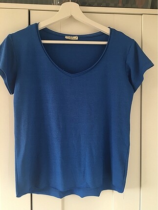 Mavi tshirt
