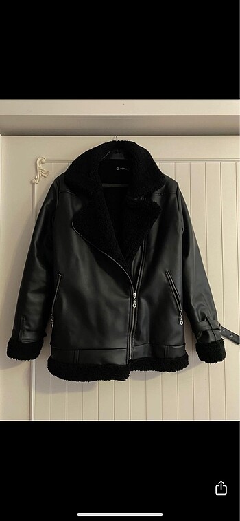 İçi kürklü biker mont