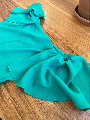 40 Beden yeşil Renk Dilvin marka elbise