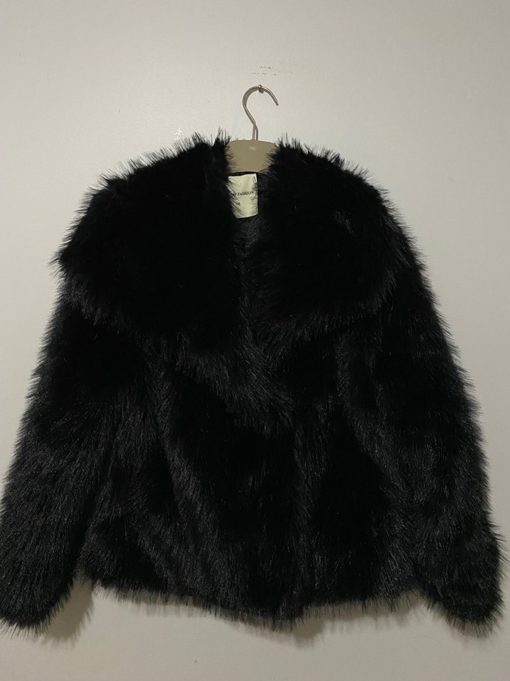 Siyah kürk - Görsel 2