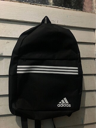 Adidas sırt çantası