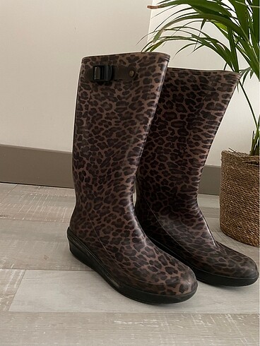 Leopar Desenli Yağmur Çizmesi