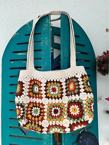 El işi örgü Çiçek motifli pinterest çanta