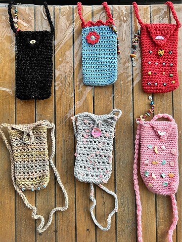 Zara EL İŞİ ÖRGÜ TELEFON ÇANTALARI
