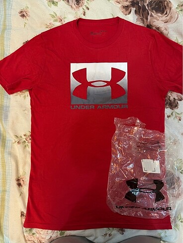 Under armour tshirt SIFIR