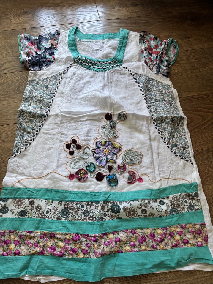 Nakışlı pareo elbise - Görsel 2