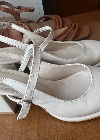 Beyaz Kadın Klasik Dolgu Topuklu Ayakkabı - Görsel 2