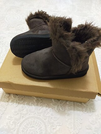 Ugg bot