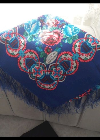 Püsküllü Çok Renkli Kadın Şal - Görsel 3