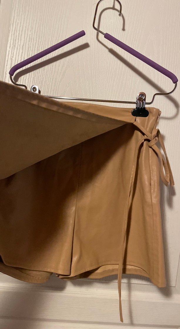 Hardal Deri Kuşaklı Mini şort Etek - Görsel 3