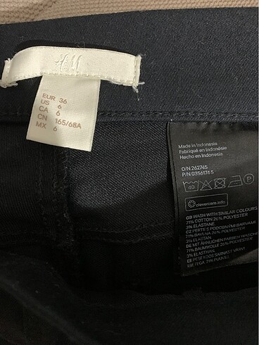 36 Beden H&M Pantolon siyah 36 beden