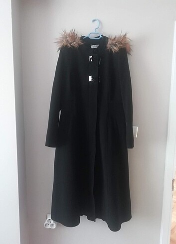 Kaşe kaban astarlı iki k8l arası 54 cm boy 120 kol boy 65 cm