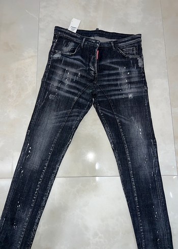 DSquared2 Siyah Dar Kesim Denim Jean