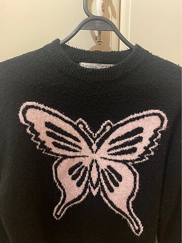 Bershka kelebek desenli kazak - Görsel 3