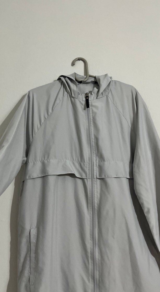 Gri Midi Kadın Yağmurluk Kapüşonlu - Görsel 5