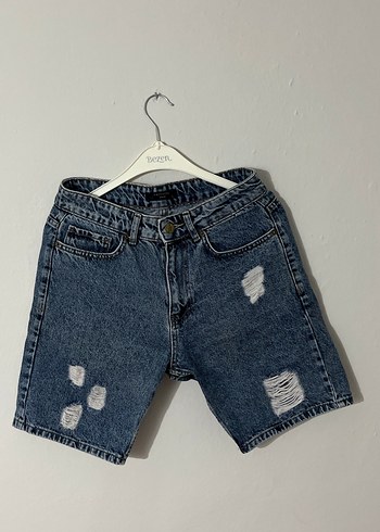 Yırtık Salaş Denim Şort - Görsel 2