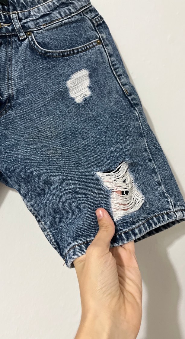 Yırtık Salaş Denim Şort - Görsel 4