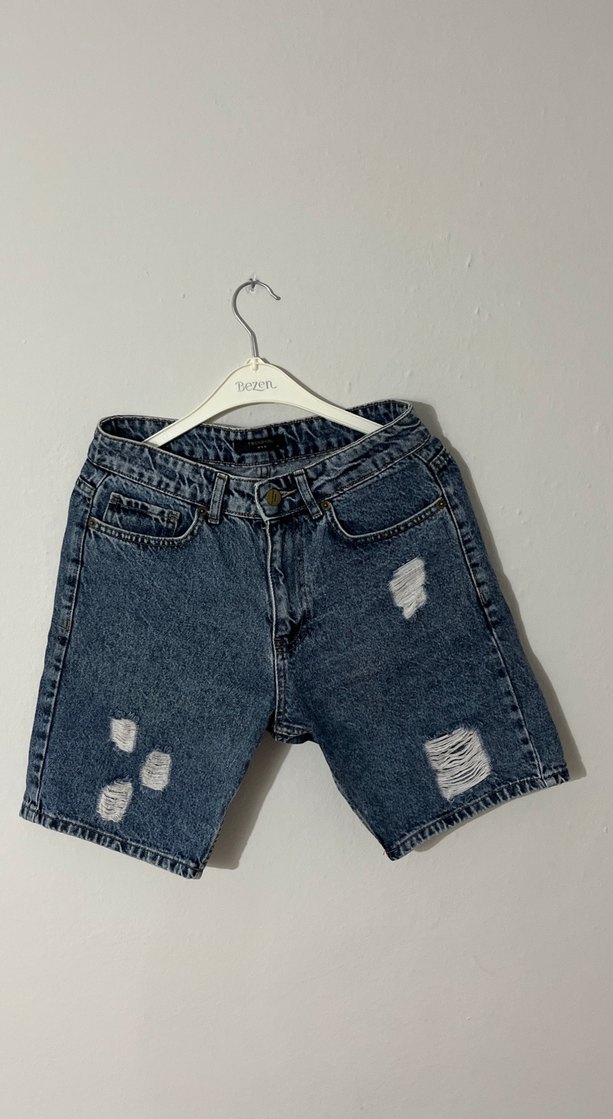 Yırtık Salaş Denim Şort - Görsel 2
