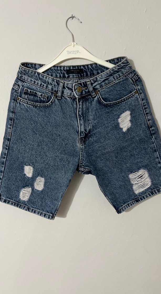 Yırtık Salaş Denim Şort - Görsel 3