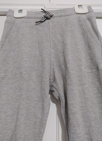 8 Yaş Beden H&m marka eşofman 