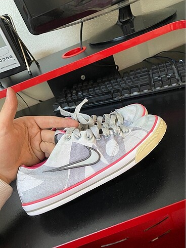 NİKE SNEAKER