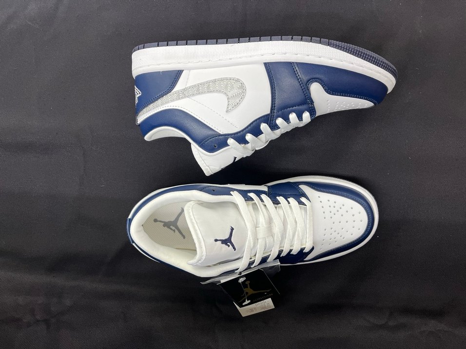 NIKE JORDAN 1 LOW - Görsel 3