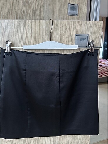 s Beden BERSHKA saten etek
