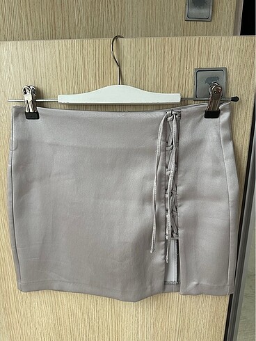 BERSHKA saten etek