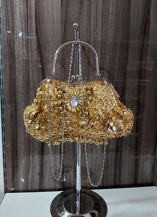 Pullu El Çantası