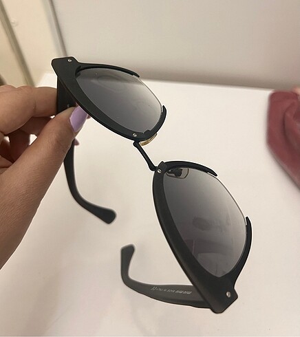  Beden siyah Renk Miu miu kadın güneş gözlüğü