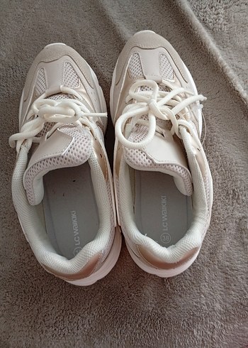 Beyaz Bağcıklı Kadın Günlük Spor Ayakkabı - Görsel 3