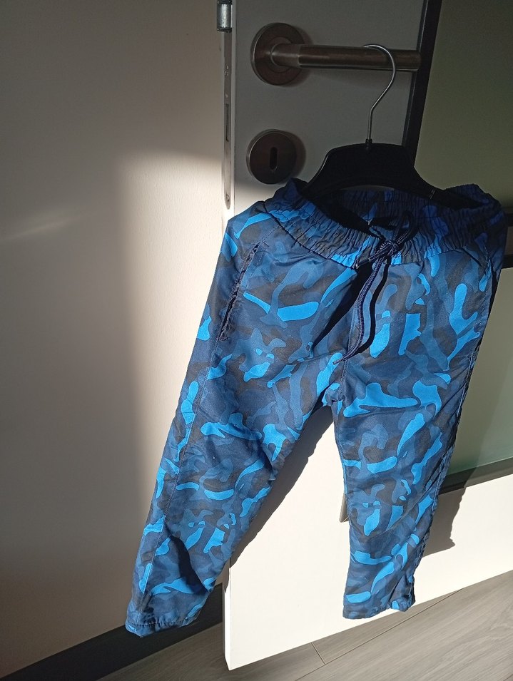 Erkek Çocuk Mavi Kamuflaj Bol Kesim Pantolon - Görsel 5