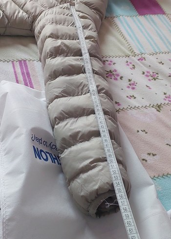 Çift Taraflı Kapüşonlu Bej Şişme Mont - Görsel 9