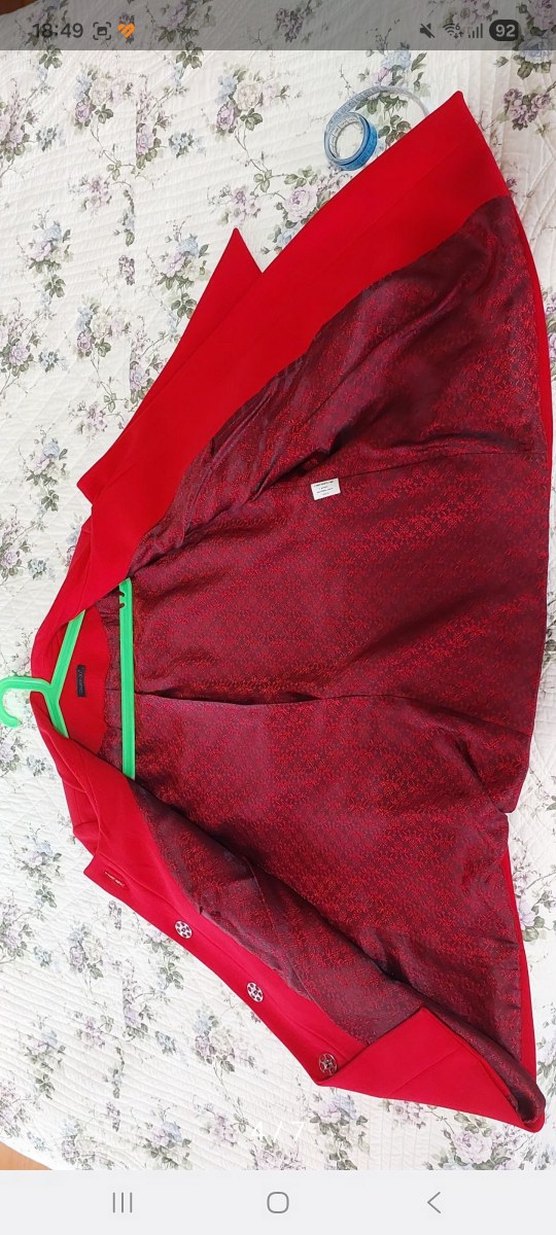 Kırmızı Kaban - Görsel 4