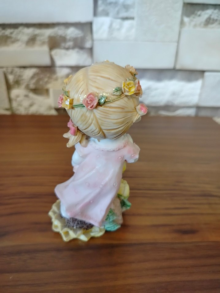 Pembe Elbiseli Çiçekli Kız Biblo - Görsel 4