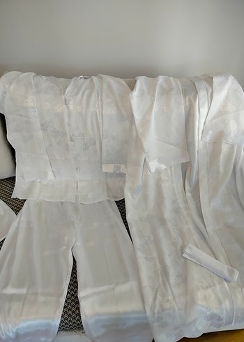 7 Parça Saten Gecelik Seti - Görsel 3