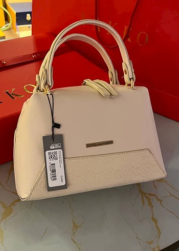 Klasik Beyaz Deri Kadın Çanta - Görsel 4